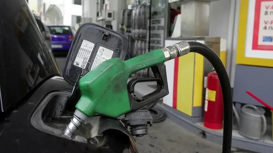 Горивата у нас тръгват нагоре след ракетните удари в Близкия изток