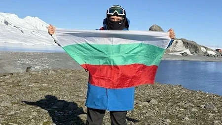 Теодор Цветков стана първият българин, преплувал ледена миля в Антарктида