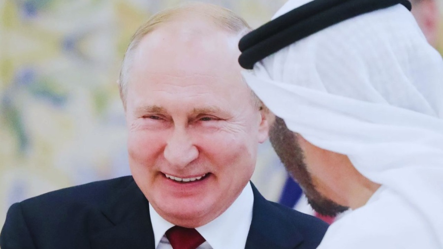 Путин е доволен: САЩ позволиха руски петрол в световните пазари заради войната в Иран