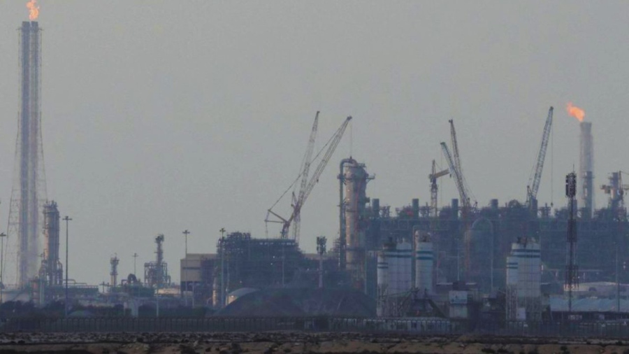 Иран удари катарския газов хъб, световните пазари в шок