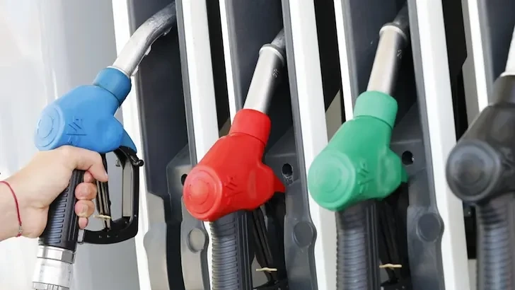 Подават се по 500 заявления на час за помощта за горивата