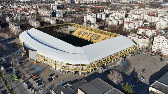 Ботев вдигна двойно цената на паркинг билетите за дербито