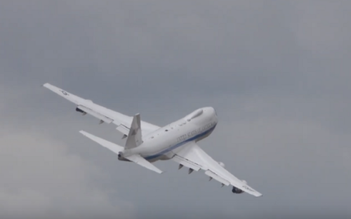 Самолетът на "Страшния съд“ излетя: Кръжи около командния център за ядрени оръжия