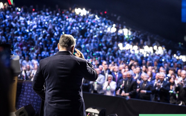 Орбан: Унгария няма да дава пари, оръжия и хора на Украйна