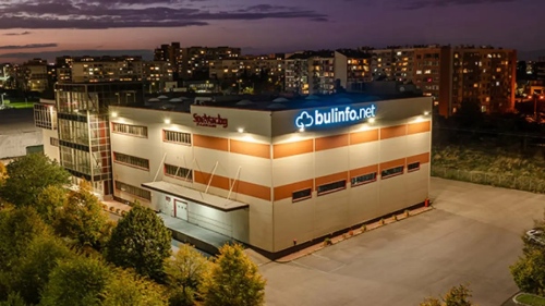 Една от първите интернет компании в България – Bulinfo.net, вече предлага хостинг услуги и за външни клиенти