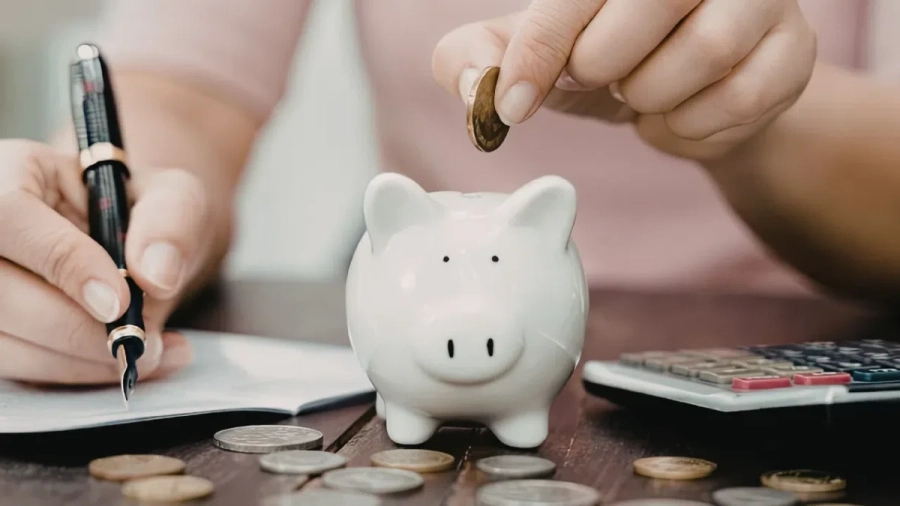 Експерти съветват да спестяваме 10-20% от заплатата си