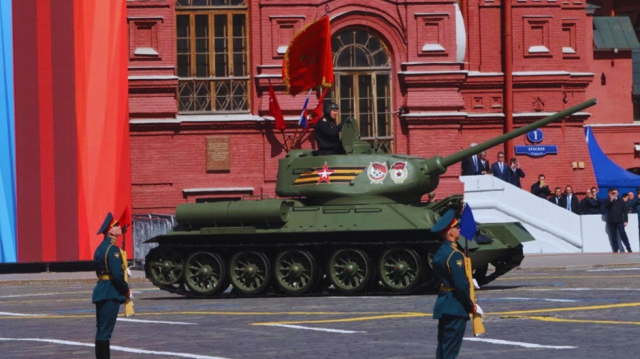 Без тежка техника: Русия променя мащаба на парада за 9 май
