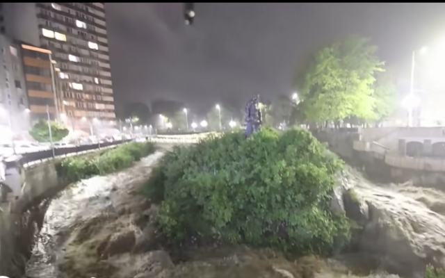 Велико Търново под вода! Обявиха бедствено положение в града и общината (ВИДЕО, СНИМКИ)