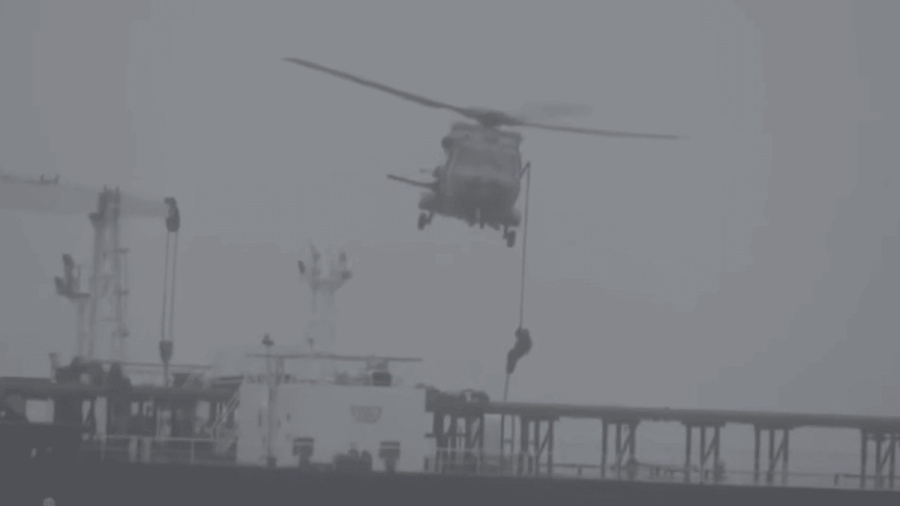 Макрон потвърди морска операция срещу руски танкер в Атлантика