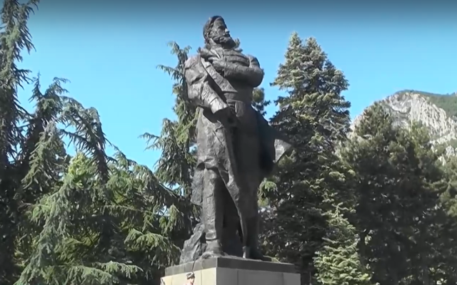 България отбелязва Деня на Ботев и загиналите за свободата и независимостта