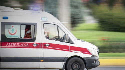 Чудо в турския град Адана: 14-годишно момиче оцеля след падане от 12-ия етаж