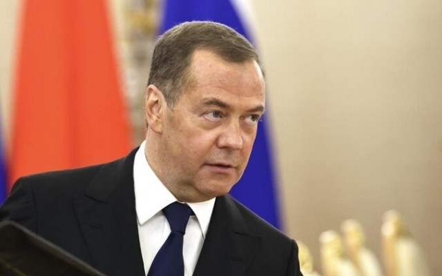 Медведев: Западът иска напълно да унищожи всичко руско