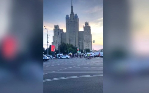 Трима загинали и 21 ранени при взрив на самоделен експлозив в заведение в Москва