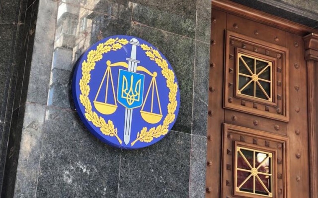 В Украйна: Антикорупционно разследване срещу депутати и президентски съветници