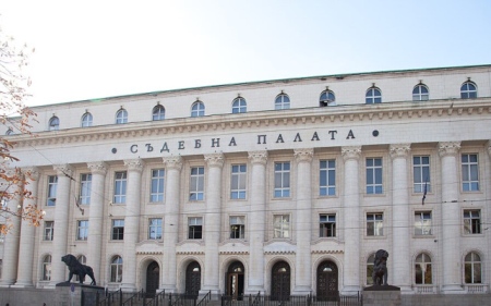 Съдебни служители с подписка, искат по-високи заплати
