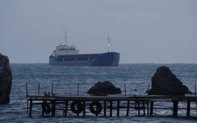 Нов удар с три дрона по кораб в Черно море, 12 пострадали на борда
